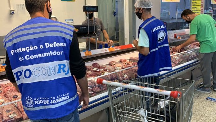 Ação do Procon RJ em supermercados promove o descarte de mais de 500kg