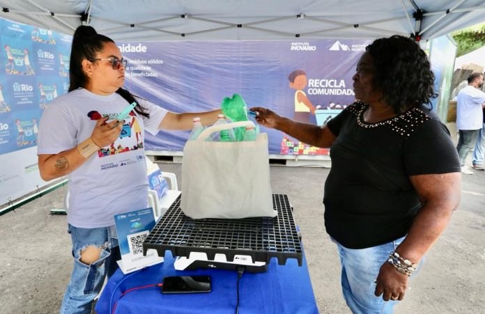 Manguinhos Ganha Unidade De Coleta Do Projeto Recicla Comunidade