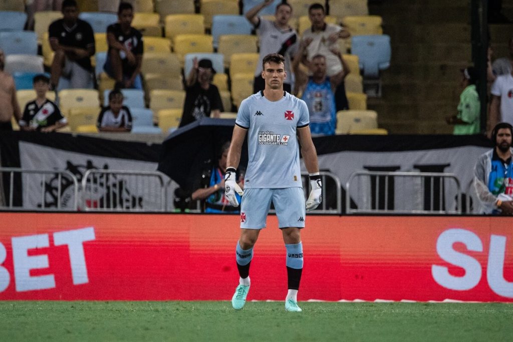 L O Jardim Goleiro Do Vasco Ser Homenageado Medalha Tiradentes