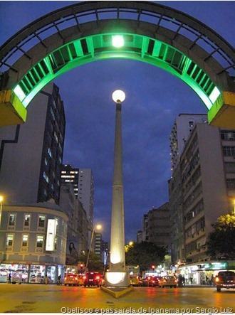 Obelisco e passarela de Ipanema por Sergio Luiz