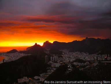 Rio de Janeiro Sunset with an incoming Storm por Denis Vieira