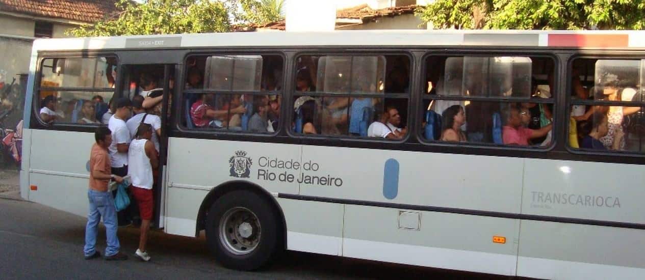 Como chegar até Estacionamento-UERJ em Maracanã de Ônibus, Metrô