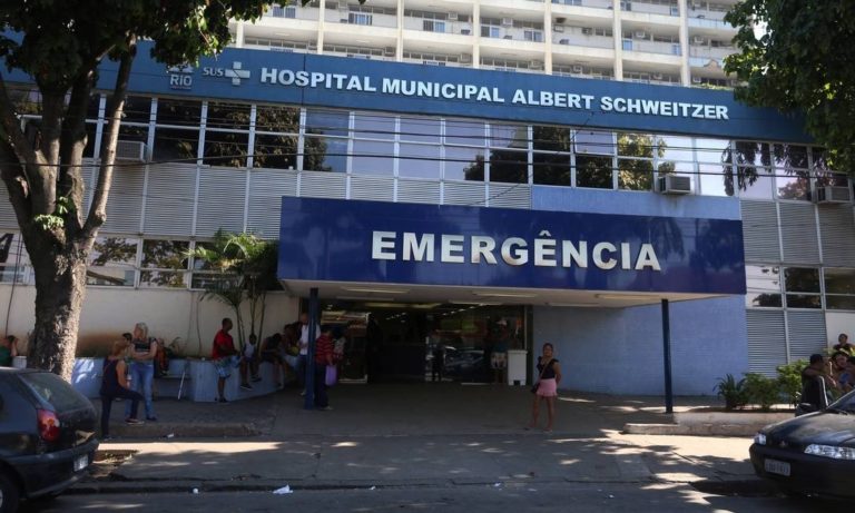Pacientes informam problemas em 2 hospitais municipais na noite desta terça
