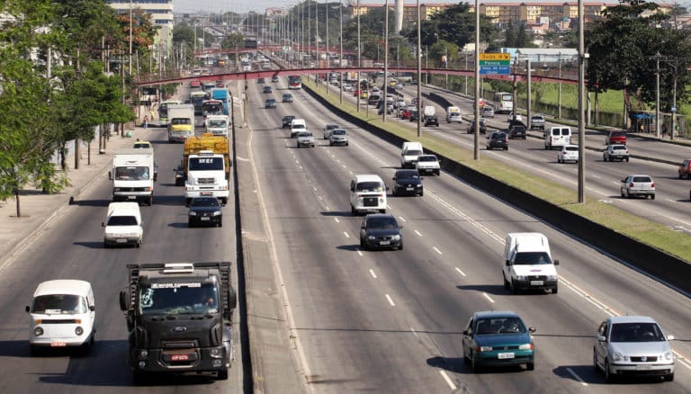 Mais de 90% dos veículos do Rio são particulares