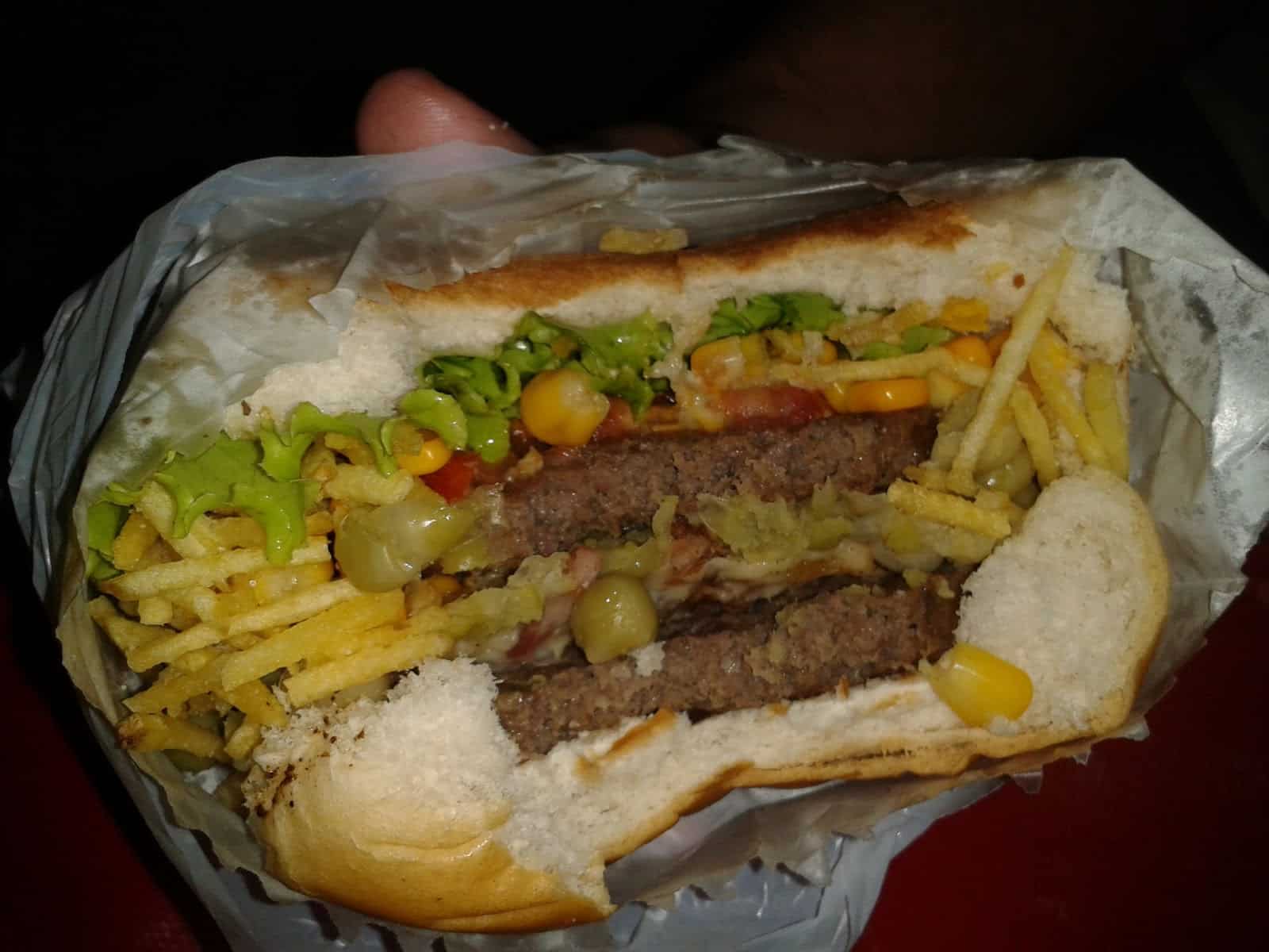 Do tradicional ao 'monstrão': 8 lugares para comer hot dog em São