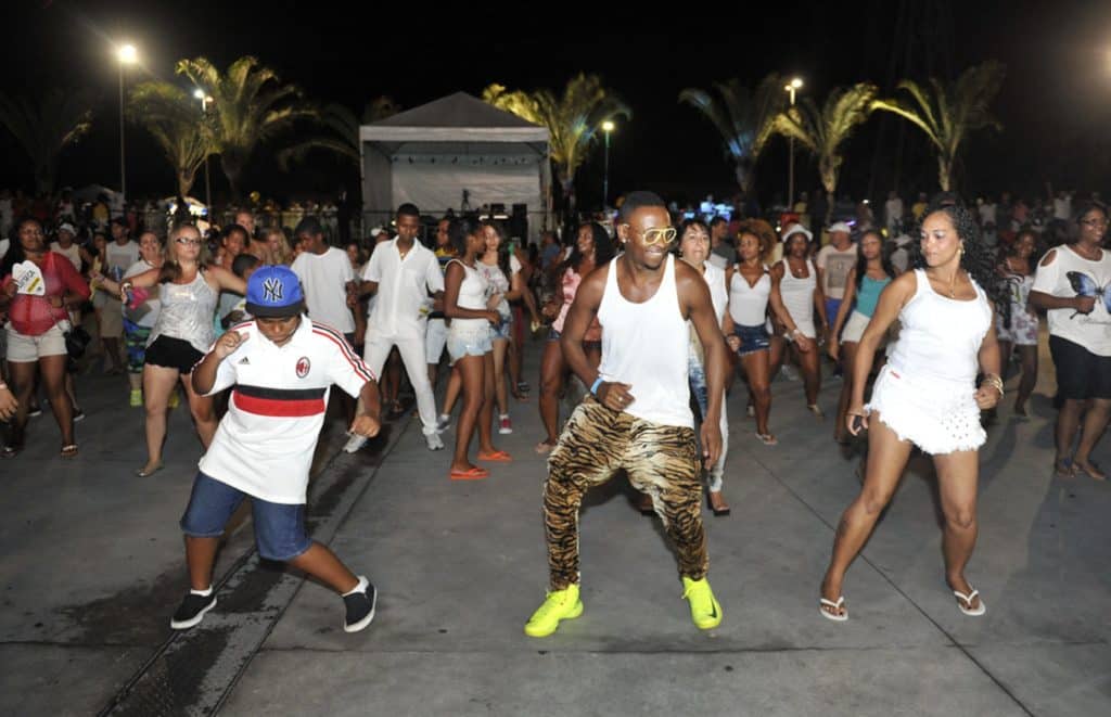 Parque Madureira Recebe Celebração De 40 Anos Dos Bailes Charme No ...