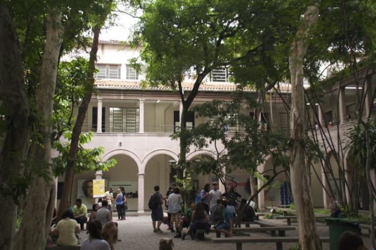 Universidade Veiga de Almeida fornece serviço do Imposto de Renda de maneira gratuita