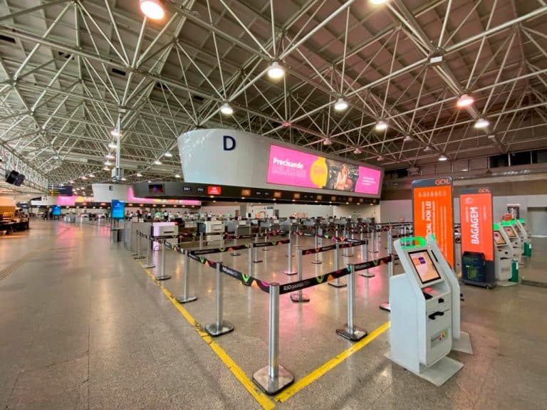 Aeroporto do Galeão lança serviço de delivery gratuito para passageiros dentro da área de embarque