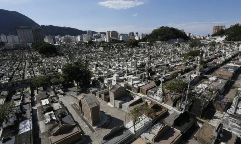 Cartórios do Rio registram redução de óbitos de idosos e aumento na faixa de 20 a 59 anos