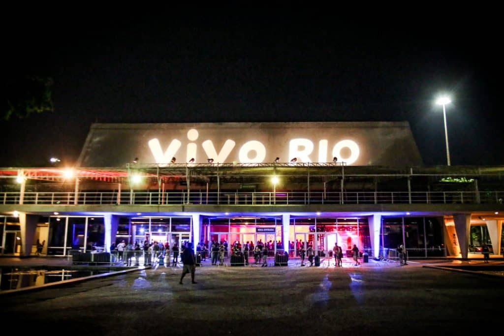 Alcione inaugura projeto do Vivo Rio que leva shows ao vivo através de ...