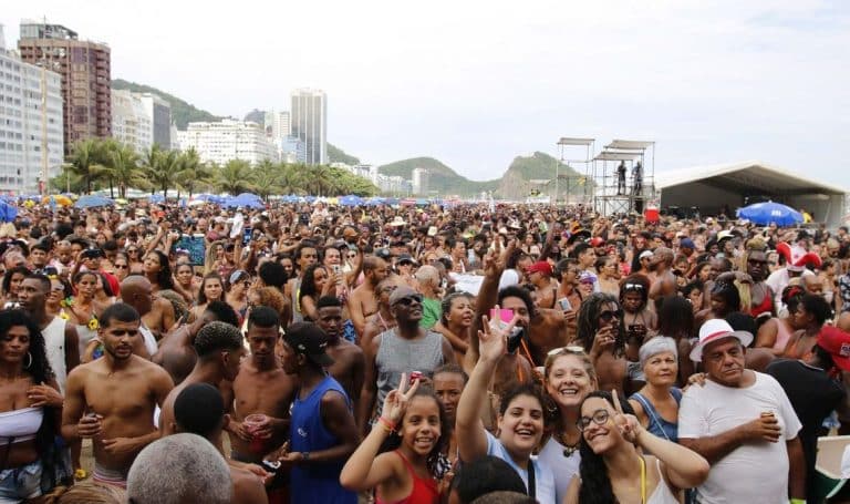 Prefeitura de SP adia Carnaval 2021; Rio tem otimismo para festa acontecer em fevereiro