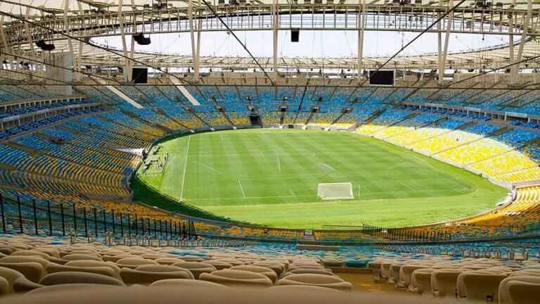 Volta do público no futebol do Rio será apenas no Maracanã