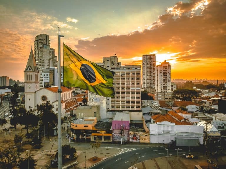 Como é que o Brasil se tornou tão forte no poker?