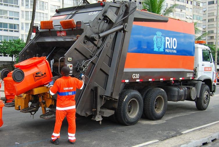Ação da Comlurb remove quase 36 toneladas no 2º turno da eleição no Rio