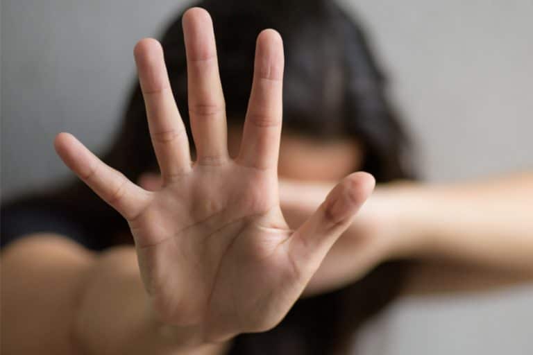 Rio conta com três novas leis para oferecer apoio às vítimas de violência doméstica