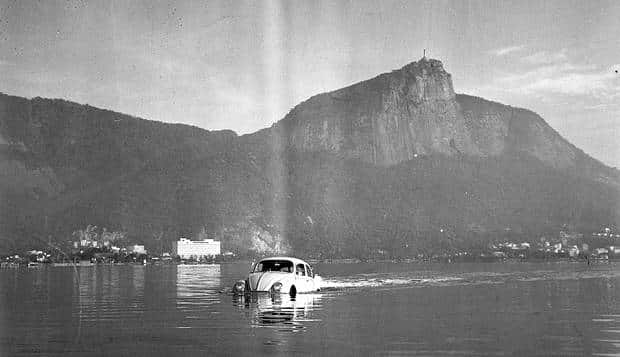 História do dia que um Fusca ‘nadou’ na Lagoa Rodrigo de Freitas
