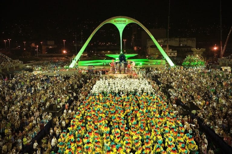 Escolas de samba do Grupo Especial terão apoio financeiro do governo do estado
