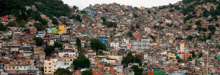 Favelas do Rio tem 5 mortes e 49 casos de Covid-19 em 24 horas