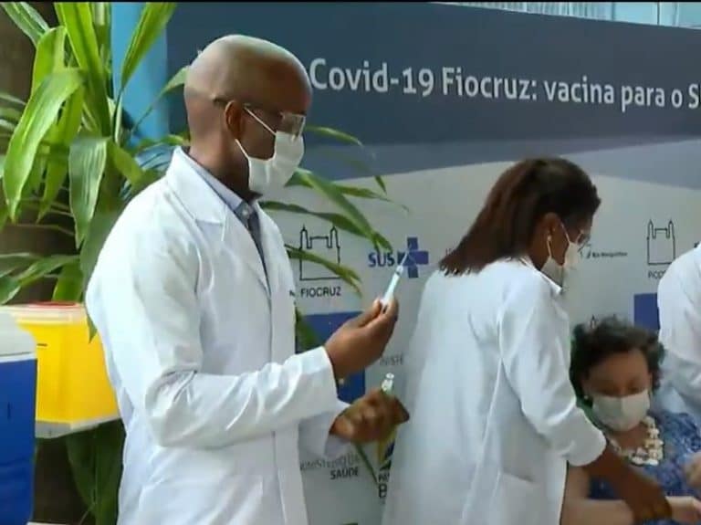 Covid-19: Prefeitura do Rio divulga calendário oficial de vacinação para pessoas a partir de 80 anos