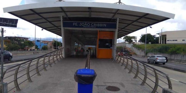 Estações BRT Padre João Cribbin e Salvador Allende são reabertas