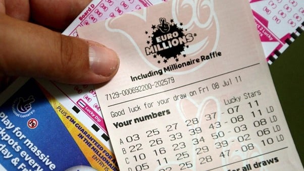 O jackpot do Supersorteio da EuroMillions subiu para € 163.000.000 – atualmente o maior prêmio de loteria do mundo!