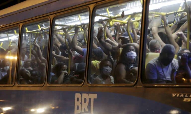 Meios de transporte do RJ justificam lotação nas viagens durante a pandemia