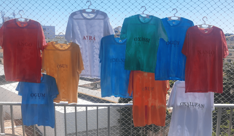 Fé e inspiração: Coleção de camisetas sobre os Orixás por Raphael Homem