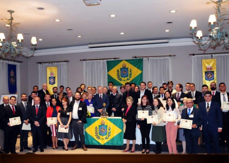 Brasileiros monarquistas se reunirão em evento online no mês de junho