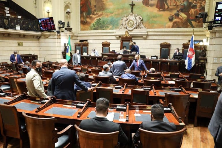 Câmara do Rio aprova, em primeira discussão, regras para reconversão de imóveis tombados e protegidos