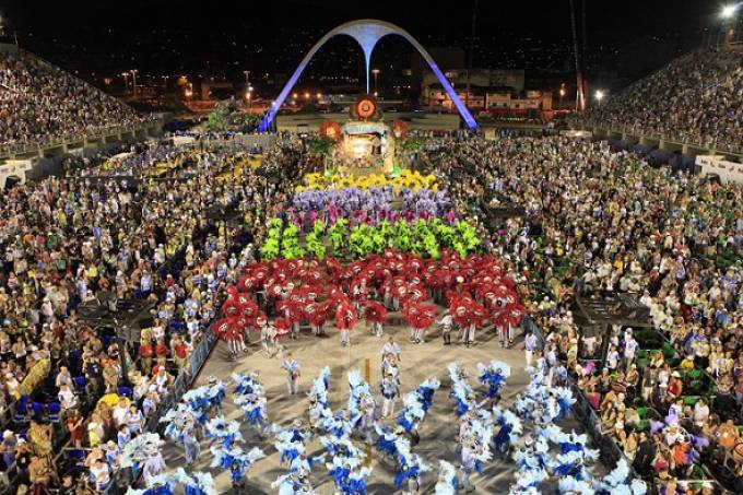 Ingressos para os desfiles das Escolas de Samba começam a ser vendidos nesta quinta-feira
