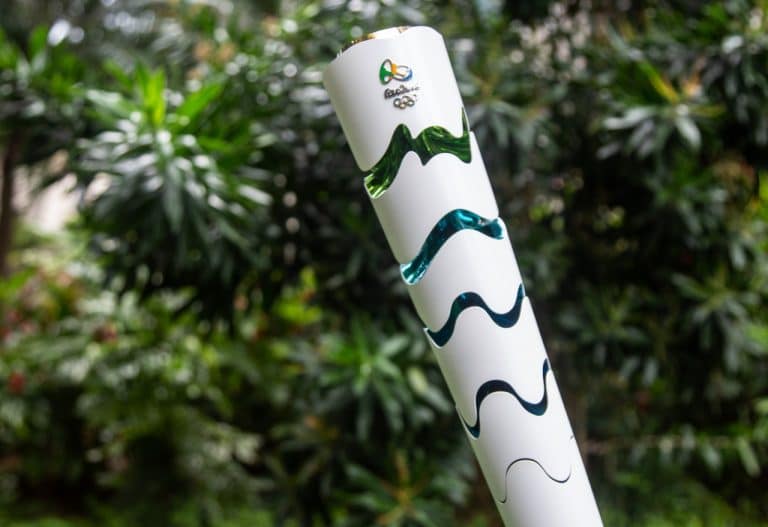 Prefeitura do Rio estabelece novo prazo para leilão das dez tochas olímpicas da Rio 2016