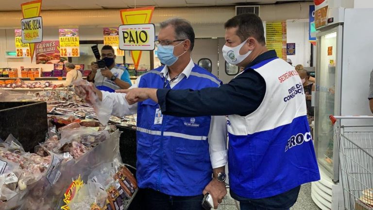 Procon-RJ  e SEDCON fazem operação em Bancos, Supermercados e Postos de Combustíveis em São João de Meriti