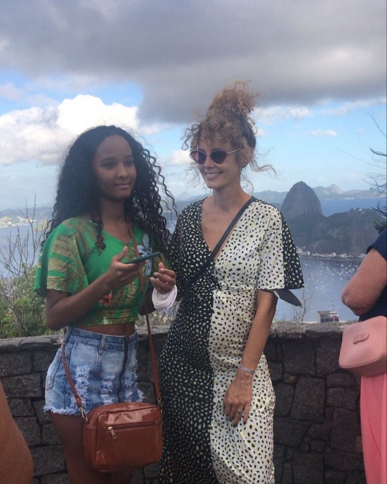 Esther Acebo, atriz de ‘La Casa de Papel’ visita o Centro do Rio