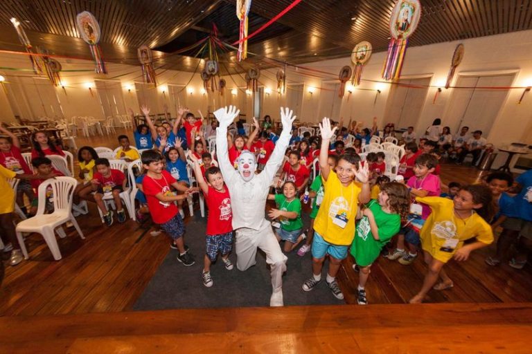 Sesc Rio oferece colônia de férias para crianças de 6 a 12 anos