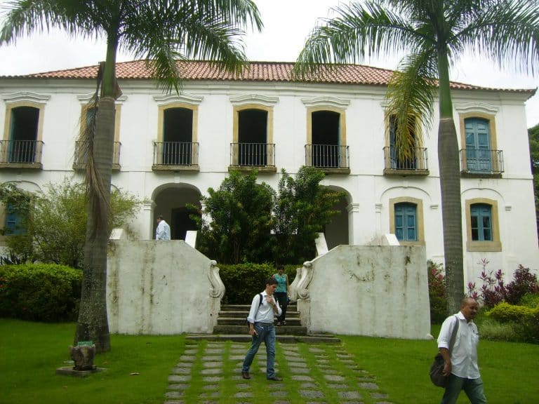 Casa do Bispo, do século XVIII, no Rio Comprido, é oferecida pra locação