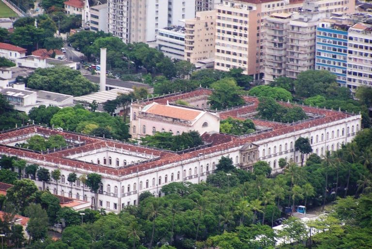 Bittar: Hospitais psiquiátricos no Rio de Janeiro e sua arquitetura, uma resenha histórica