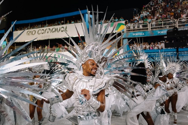 Rio pode passar a ter dois carnavais: presidente da Liesa propõe desfiles também no meio do ano