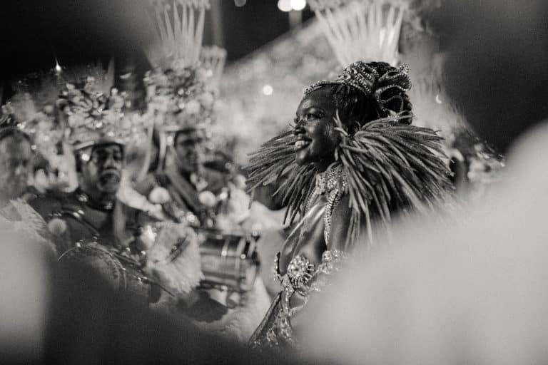 Jurado do carnaval do Rio reclama do som dos camarotes na Sapucaí