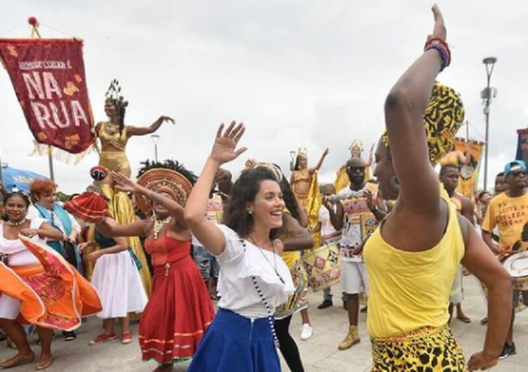 Evento carnavalesco ‘CasaBloco’ é transferido da Casa França-Brasil para o Clube Monte Líbano