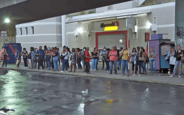 Pane na SuperVia e greve de rodoviários afetam moradores da Baixada Fluminense na manhã desta quarta-feira