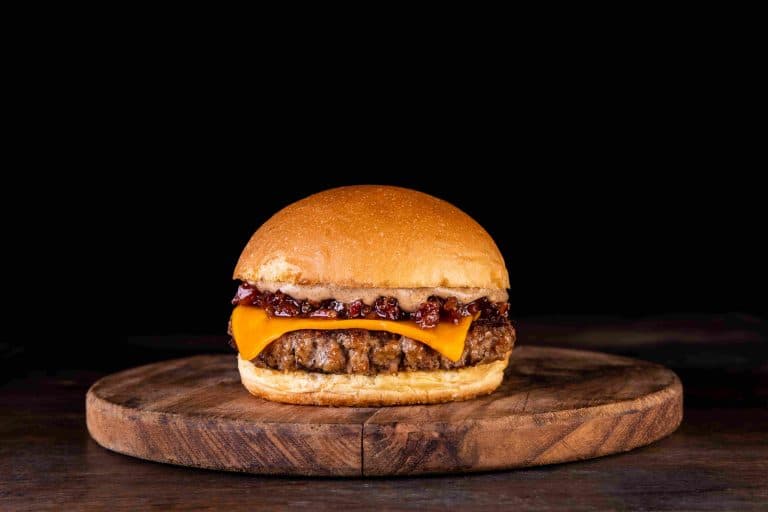 Dia Mundial do Hambúrguer: Bob Beef lança Bob Whiskey para a data