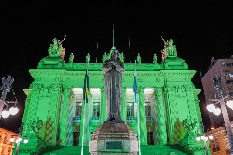 Para celebrar o Dia Nacional do Defensor Público, vários pontos do Rio serão iluminados de verde