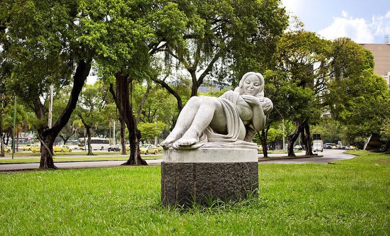 William Bittar – Escultura da Maternidade: a descaracterização de um ícone do modernismo brasileiro
