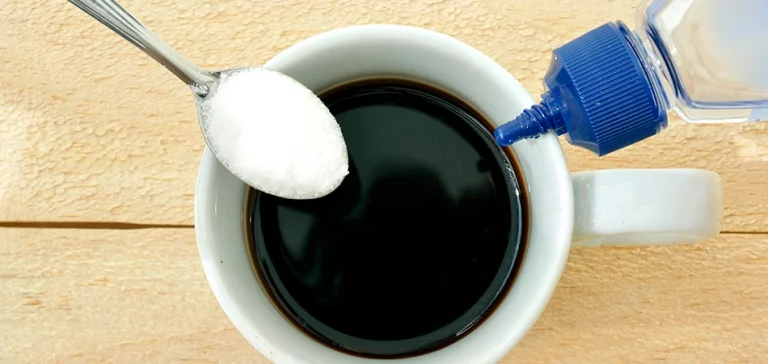Fernanda Dias: Açúcar ou adoçante, qual devo utilizar?