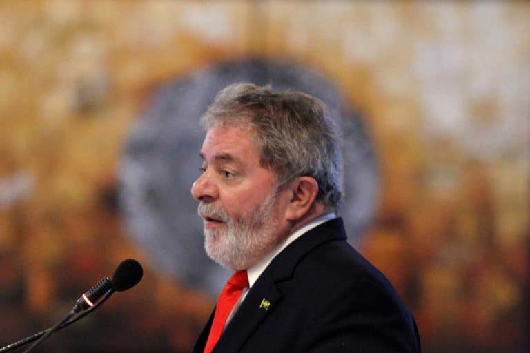 Pesquisa Prefab no estado do Rio para presidente: Lula lidera com 42,4%; Bolsonaro tem 33,9%