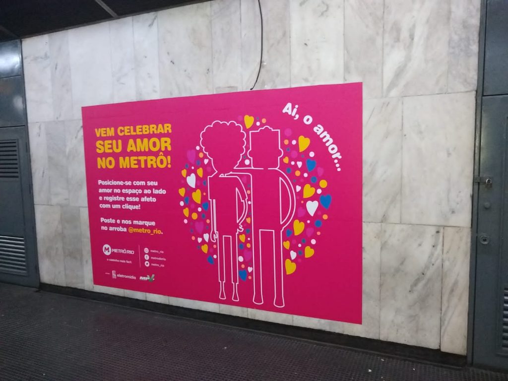 Cinco Estações Do Metrô Ganham Espaço ‘instagramável Para Casais