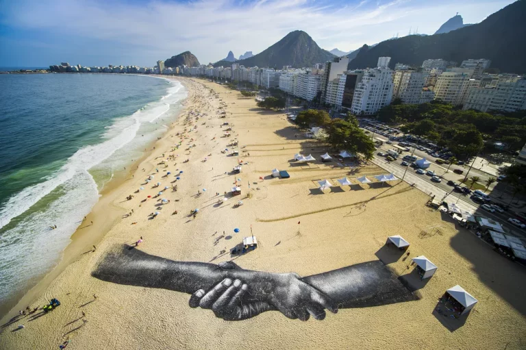 Rio entra para ‘maior corrente humano do mundo’ com megapintura sustentável