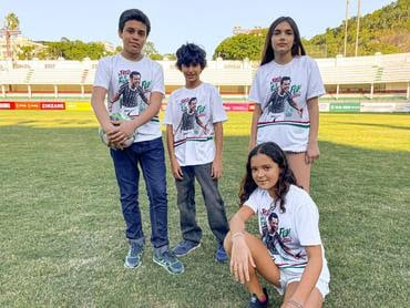 Camisa infantil em homenagem a Fred do Fluminense é lançada no Rio