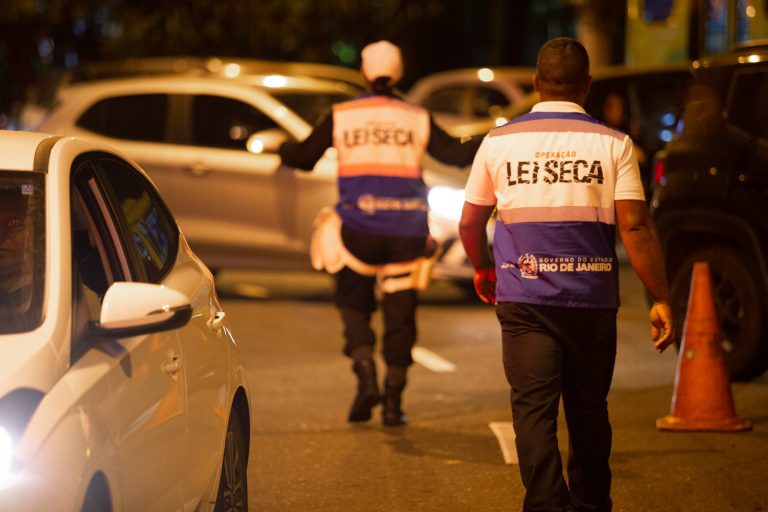 Operação Lei Seca flagrou quase 600 motoristas dirigindo sob efeito de álcool no RJ