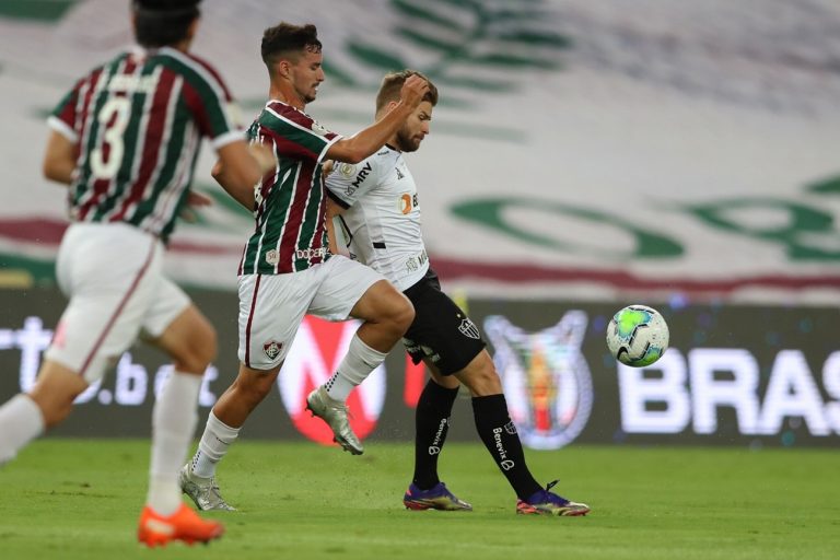 Fluminense sobe de patamar e busca título para coroar reconstrução
